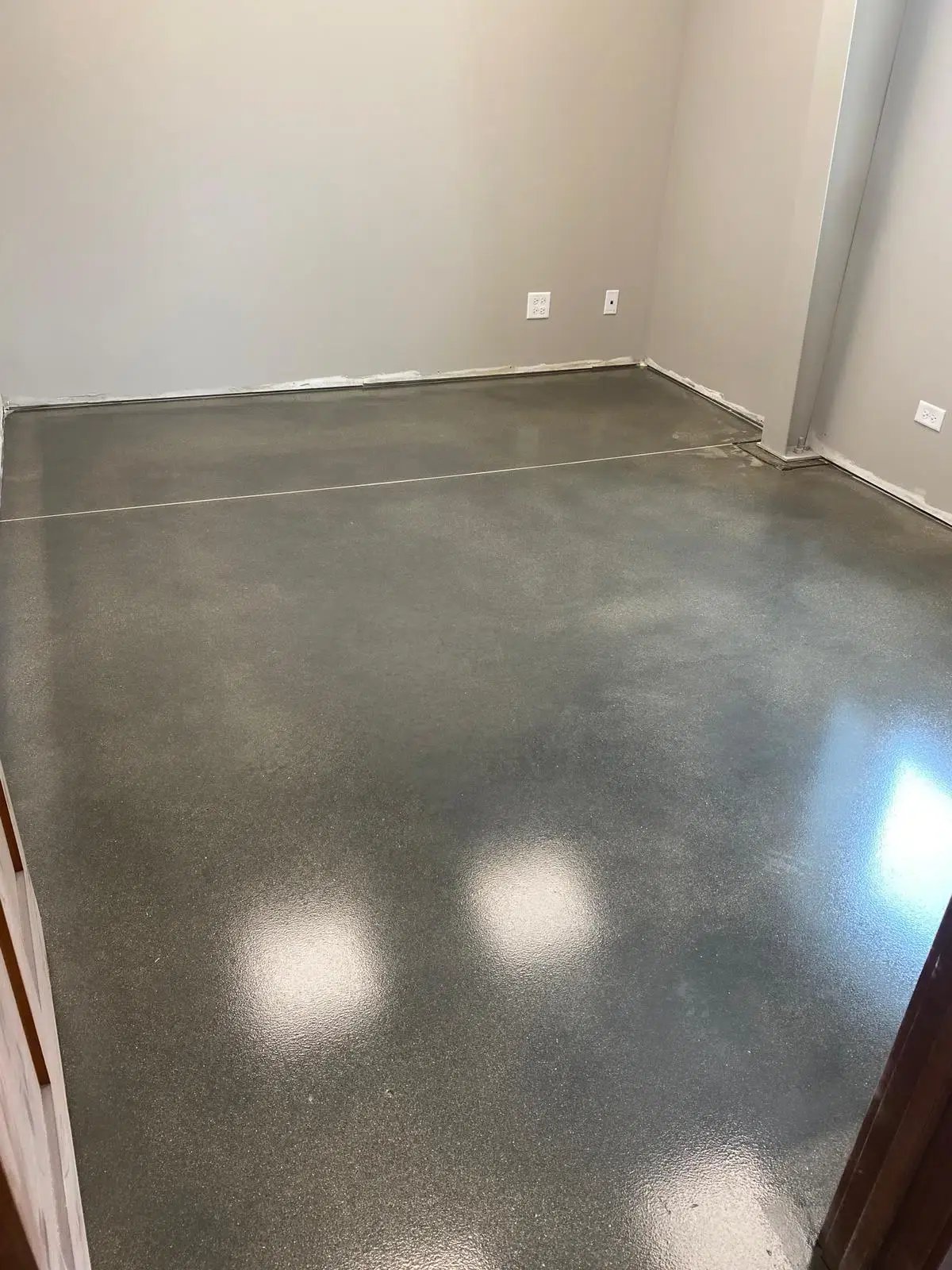 Grind and seal epoxy floor in an office in vernon hills illinois